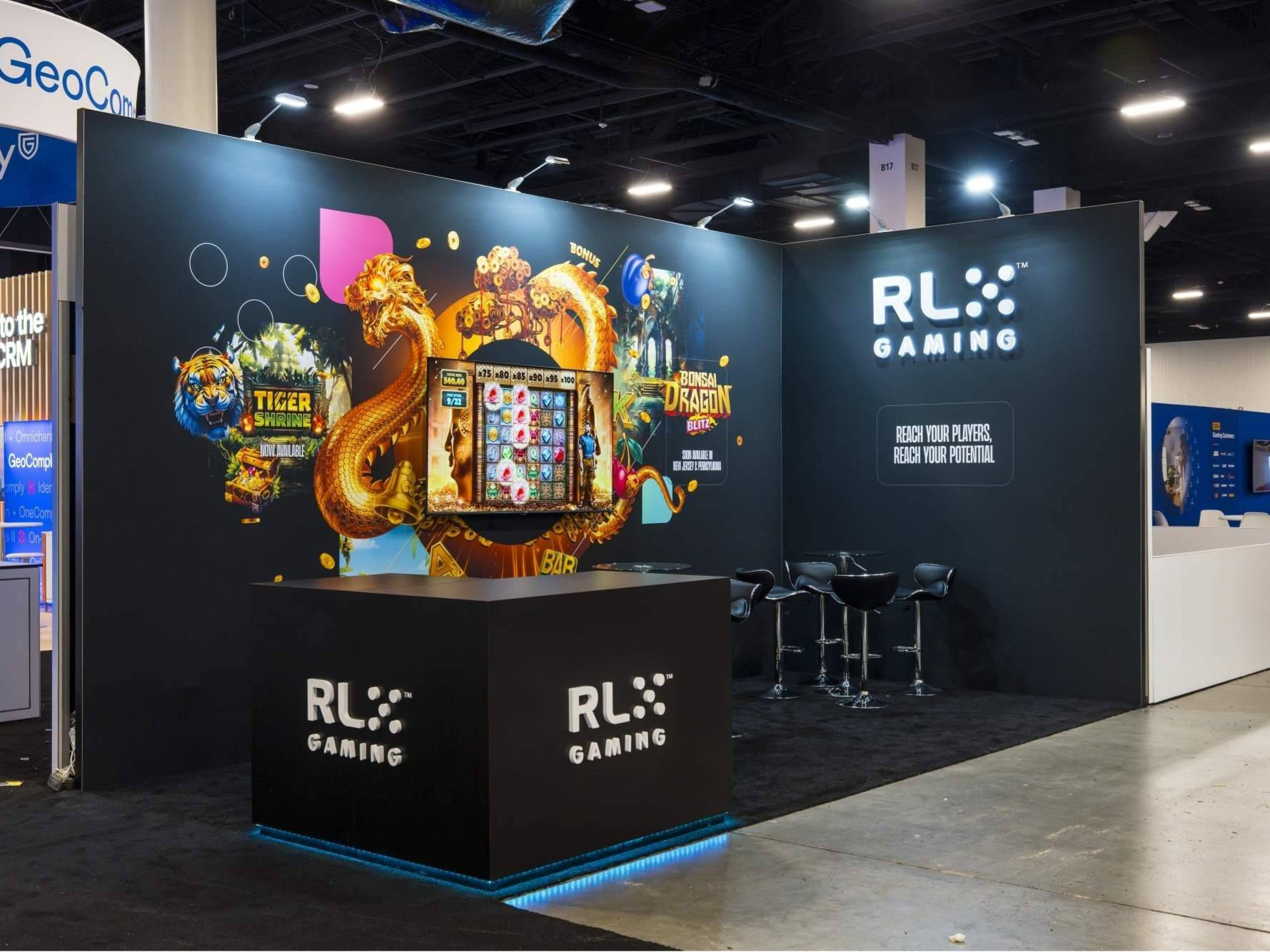 R L X ten by twenty custom exhibit display